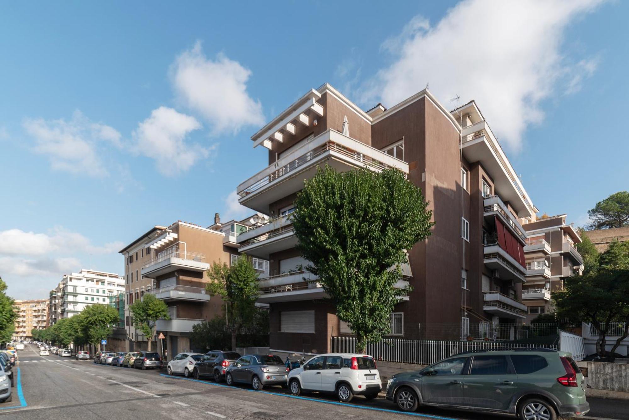 San Pietro Terrace * Rom