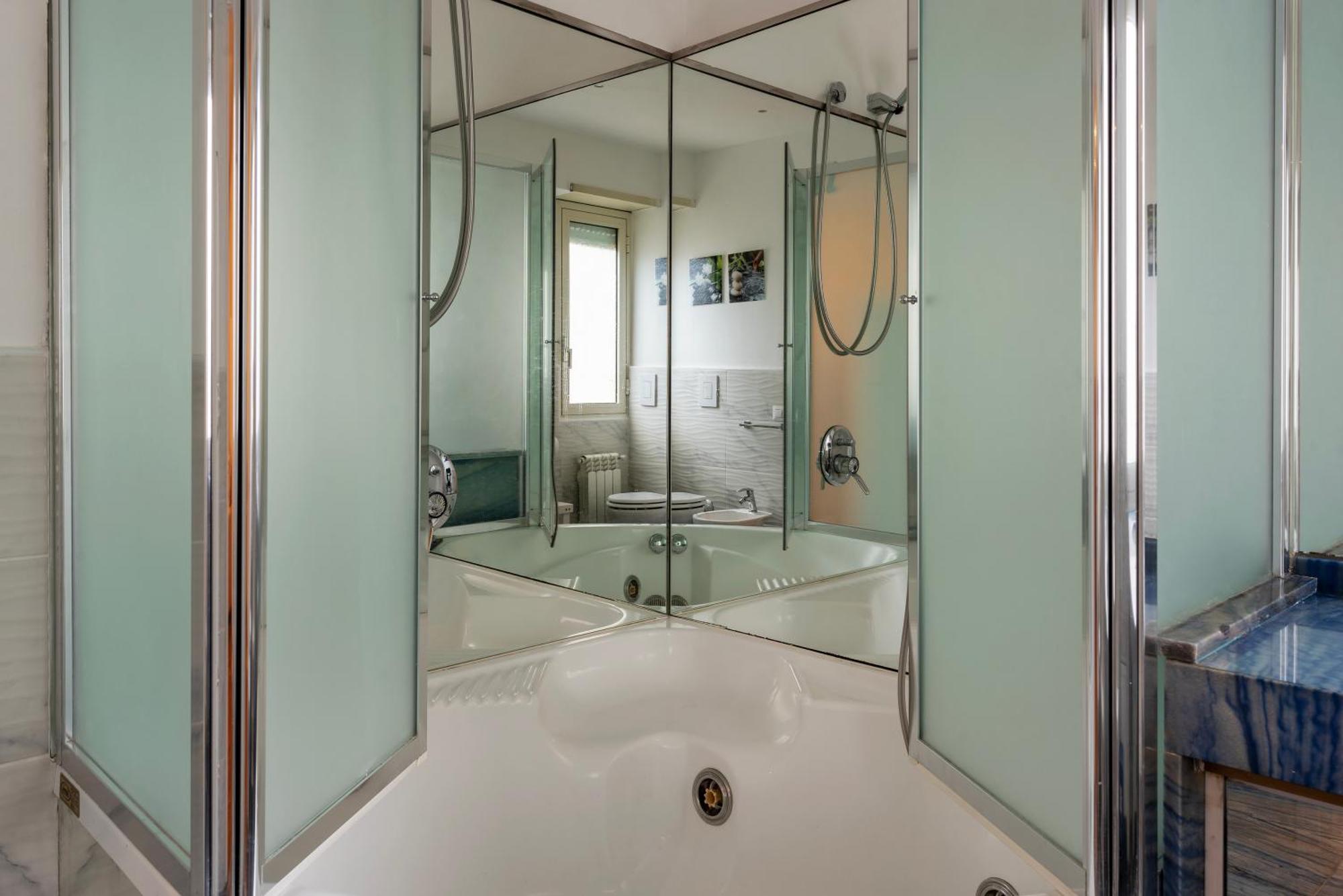 San Pietro Terrace Apartment *